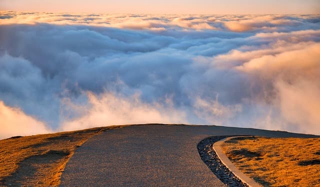 Les Meilleures Astuces pour Conduire sur une Route Panoramique